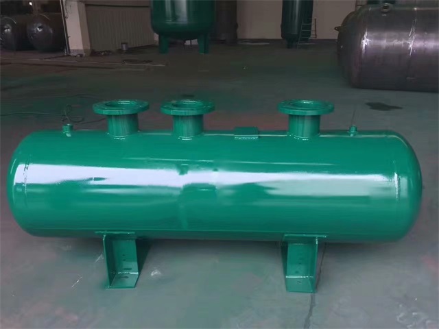 1679991473376569.jpeg 咸阳咸阳咸阳蒸汽分气缸1.jpeg